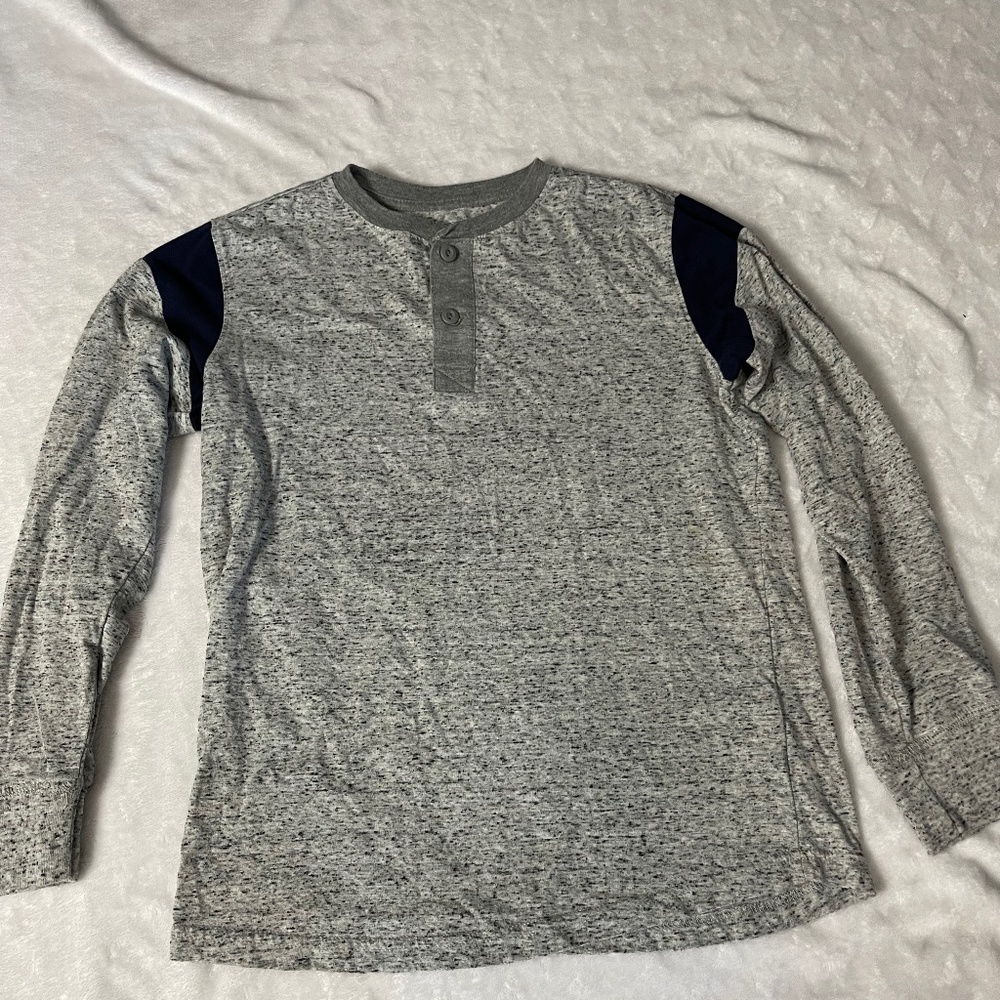 Simply Styled gray with one blue stripe Youth M (10/12) long sleeve shirt